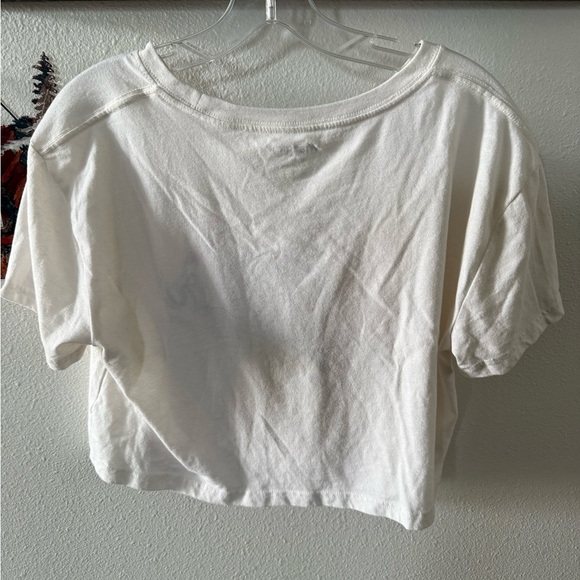 Wrangler Women's White Graphic Tee women’s small - Picture 4 of 5